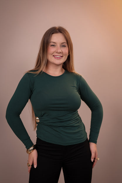 Blusa Drapeada com Detalhe Dourado