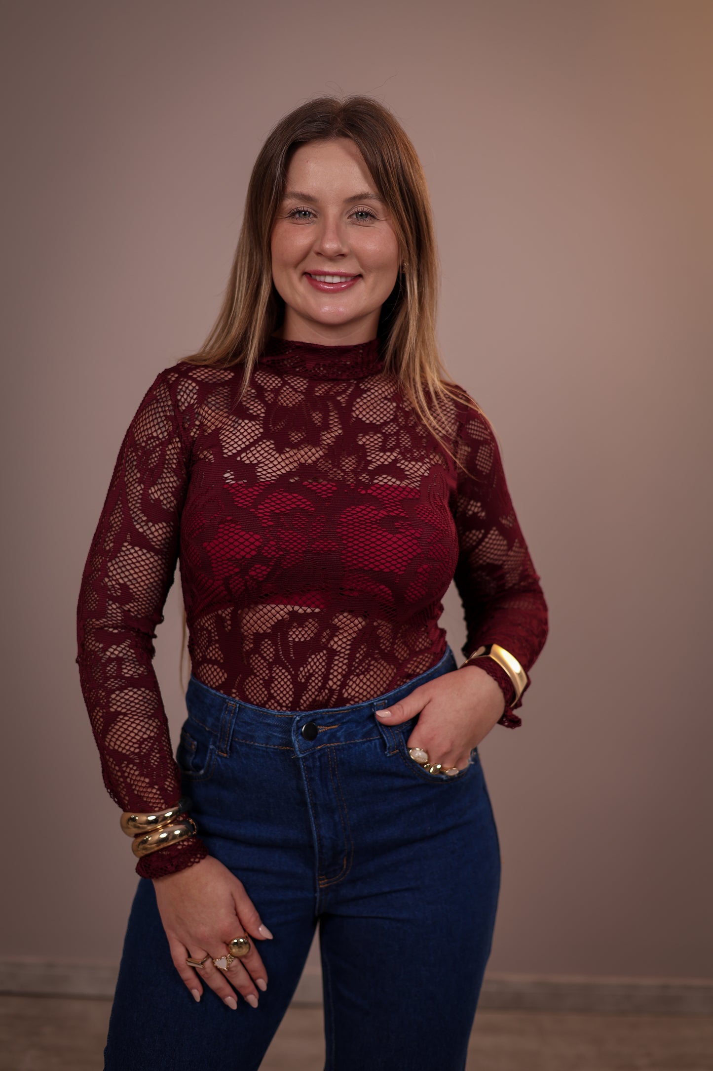 Body de Renda Floral e Estrela