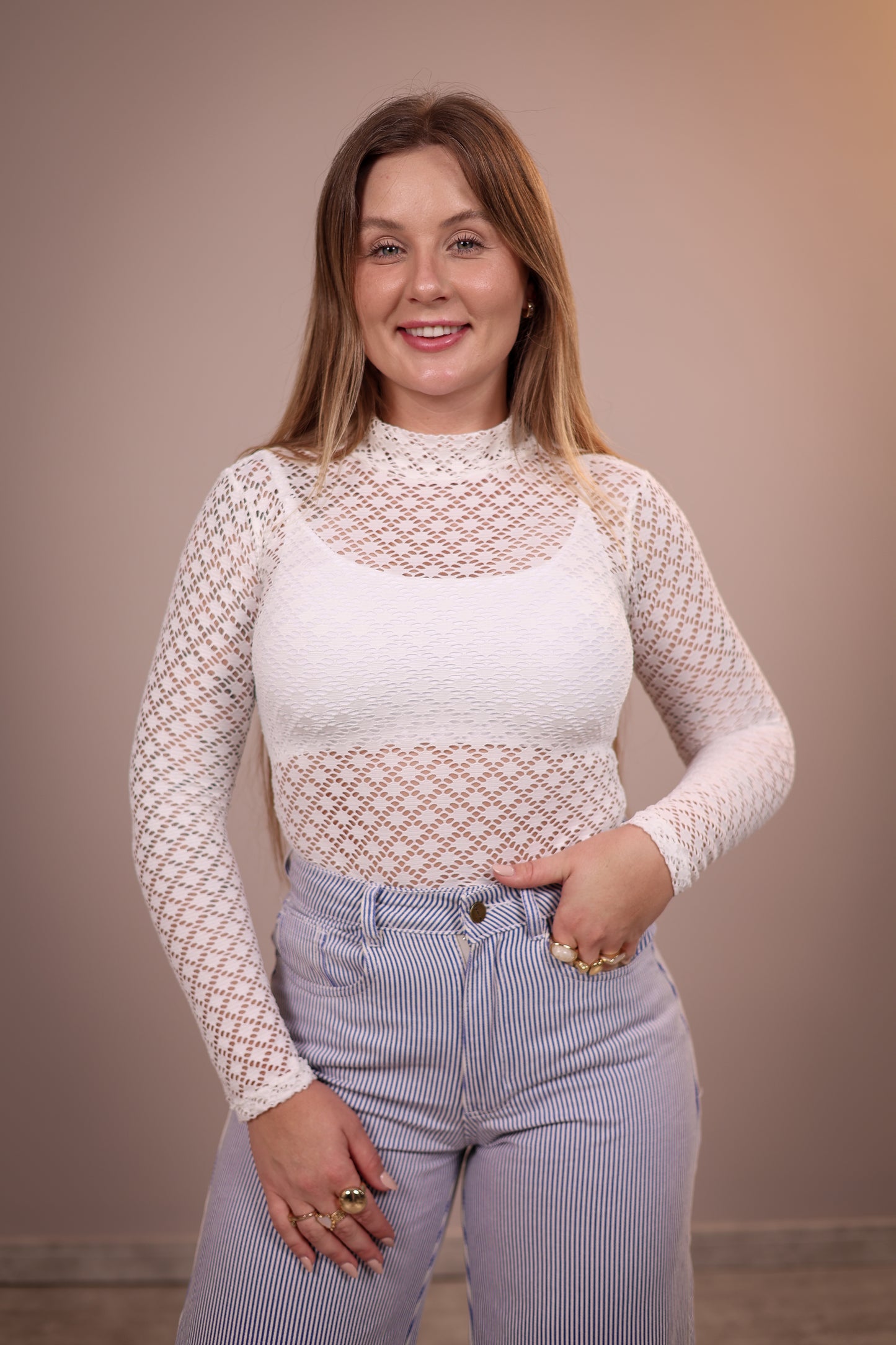 Body de Renda Floral e Estrela