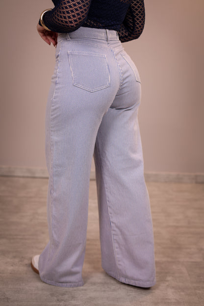Calça Jeans Wide Leg Listrada