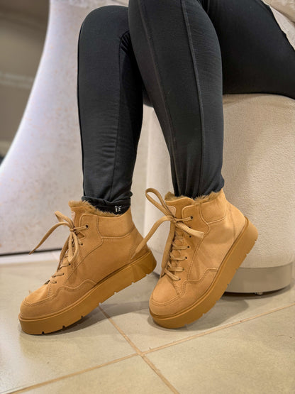 Bota Tênis Feminina Apelegada Internamente