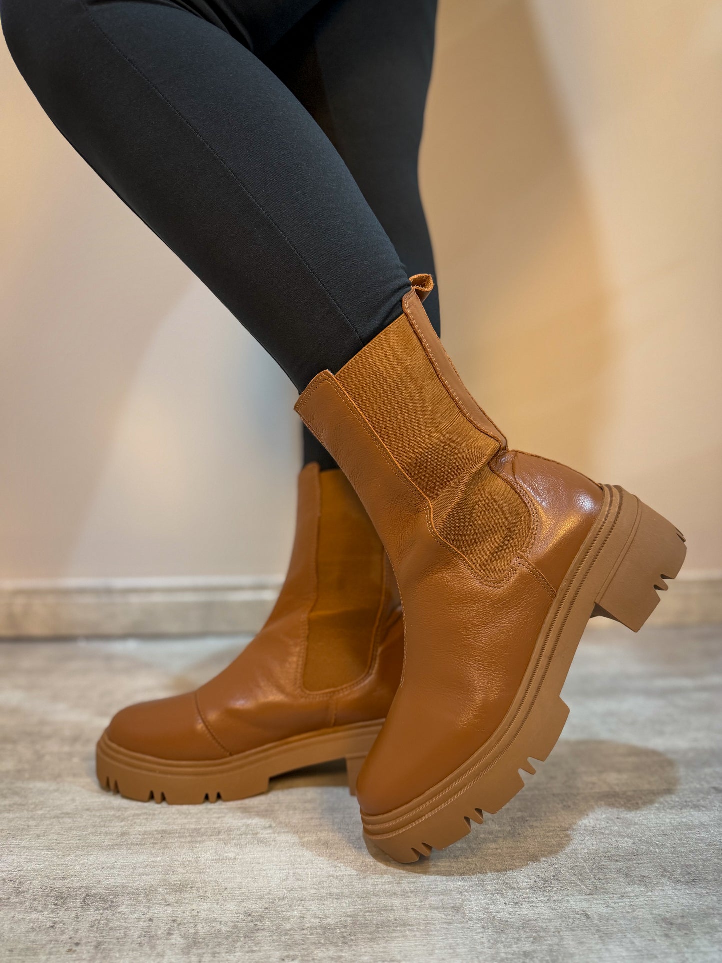 Coturno Chelsea Urban Leather